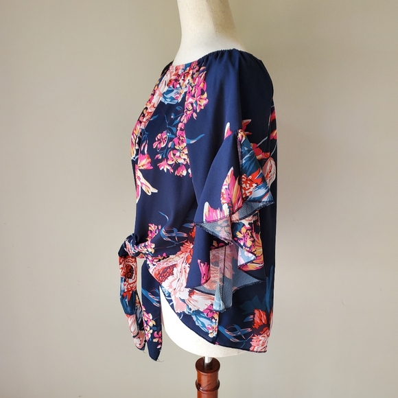 Floral Cropped Tie Front Vacation Top Off The Shoulder Medium - Picture 4 of 9